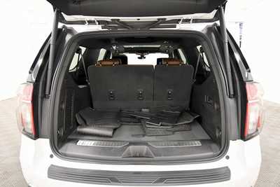 2022 Chevrolet Suburban, $57999. Photo 7