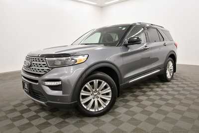 2022 Ford Explorer, $35999. Photo 2