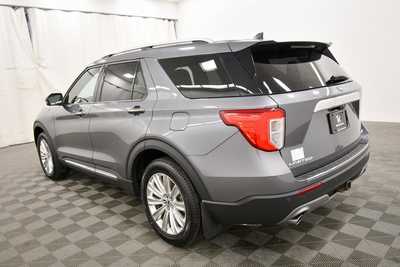 2022 Ford Explorer, $35999. Photo 5