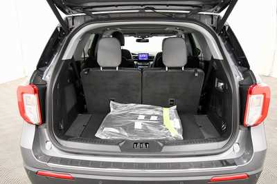 2022 Ford Explorer, $35999. Photo 7