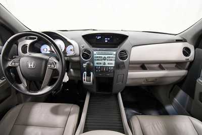 2011 Honda Pilot, $12499. Photo 3