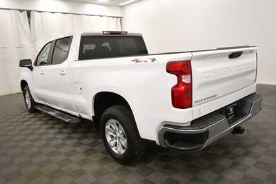 2023 Chevrolet 1500 Crew Cab, $37499. Photo 5