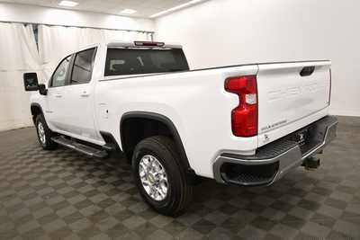 2023 Chevrolet 2500 Crew Cab, $43999. Photo 5