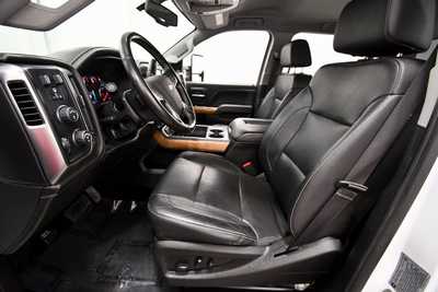 2018 Chevrolet 3500 Crew Cab, $32999. Photo 12