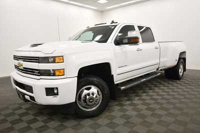 2018 Chevrolet 3500 Crew Cab, $32999. Photo 2