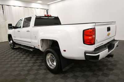 2018 Chevrolet 3500 Crew Cab, $32999. Photo 5