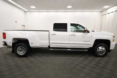 2018 Chevrolet 3500 Crew Cab, $32999. Photo 7