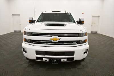 2018 Chevrolet 3500 Crew Cab, $32999. Photo 9