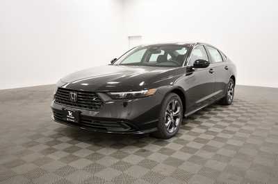 2025 Honda Accord, $36090. Photo 2