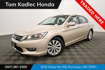 2013 Honda Accord, $12999. Photo 1