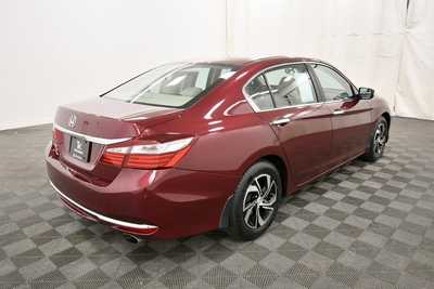 2017 Honda Accord, $14999. Photo 7