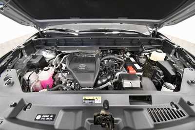 2023 Toyota Highlander, $47899. Photo 12