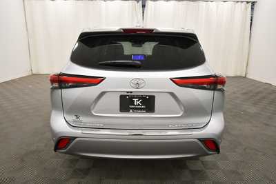 2023 Toyota Highlander, $47899. Photo 6