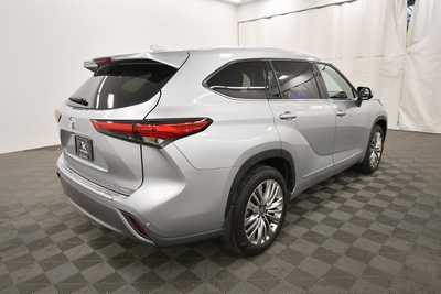 2023 Toyota Highlander, $47899. Photo 8