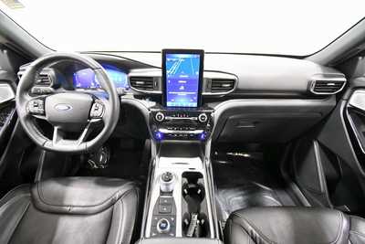 2021 Ford Explorer, $38999. Photo 3