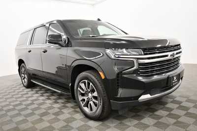2022 Chevrolet Suburban, $49999. Photo 10