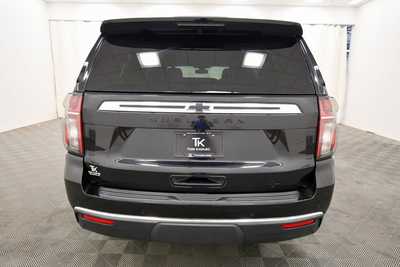 2022 Chevrolet Suburban, $49999. Photo 6