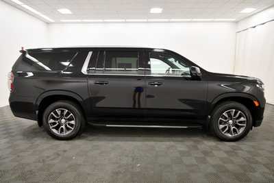 2022 Chevrolet Suburban, $49999. Photo 9