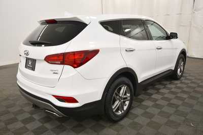 2017 Hyundai Santa Fe, $9995. Photo 8