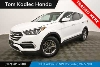 2017 Hyundai Santa Fe, $9995. Photo 1