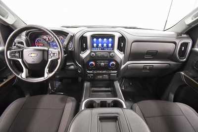 2020 Chevrolet 2500 Crew Cab, $44999. Photo 3