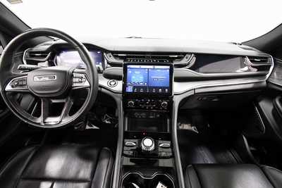 2023 Jeep Grand Cherokee, $35720. Photo 3