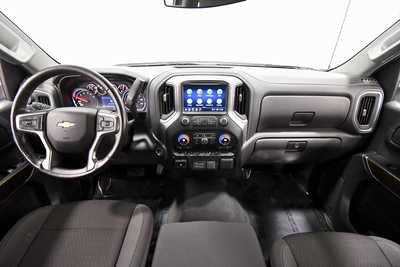 2021 Chevrolet 1500 Crew Cab, $30997. Photo 3
