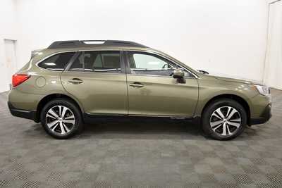 2018 Subaru Outback, $21472. Photo 9
