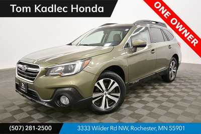2018 Subaru Outback, $21472. Photo 1