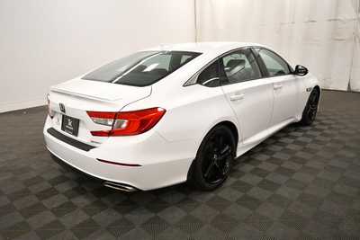 2018 Honda Accord, $18999. Photo 7