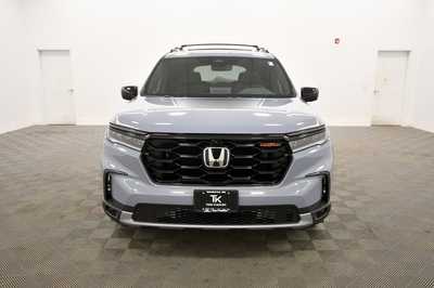 2025 Honda Pilot, $48706. Photo 10
