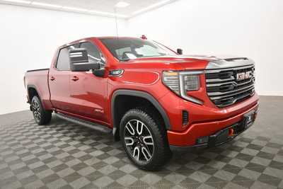 2022 GMC 1500 Crew Cab, $50399. Photo 10