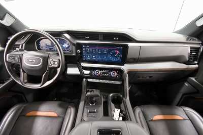 2022 GMC 1500 Crew Cab, $50399. Photo 3