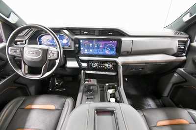 2022 GMC 1500 Crew Cab, $50999. Photo 3