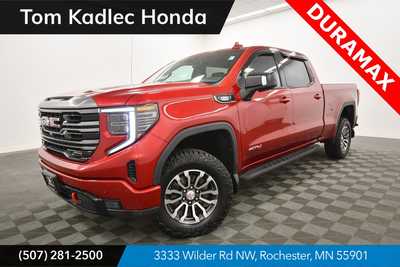 2022 GMC 1500 Crew Cab, $50999. Photo 1