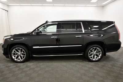 2020 Cadillac Escalade ESV, $36997. Photo 4