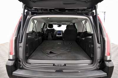 2020 Cadillac Escalade ESV, $36997. Photo 7