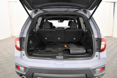 2022 Honda Passport, $32497. Photo 7