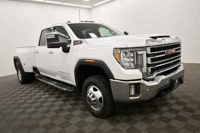 2023 GMC 3500 Crew Cab, $59999. Photo 10