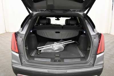 2021 Cadillac XT5, $33999. Photo 7