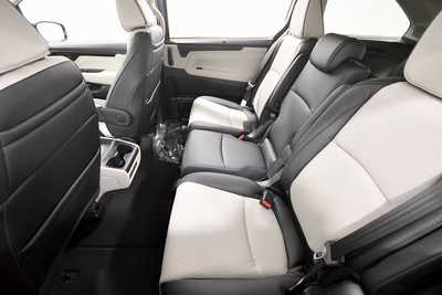 2025 Honda Odyssey, $52630. Photo 9
