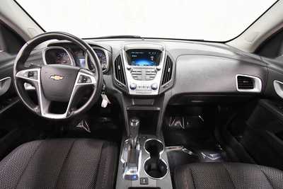 2017 Chevrolet Equinox, $12999. Photo 3