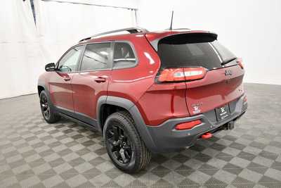 2018 Jeep Cherokee, $18999. Photo 5