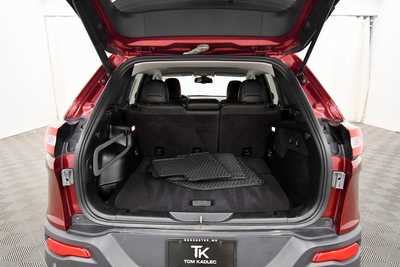 2018 Jeep Cherokee, $18999. Photo 7