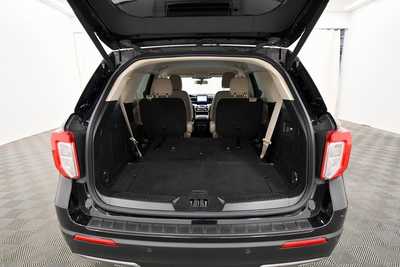 2023 Ford Explorer, $34999. Photo 7