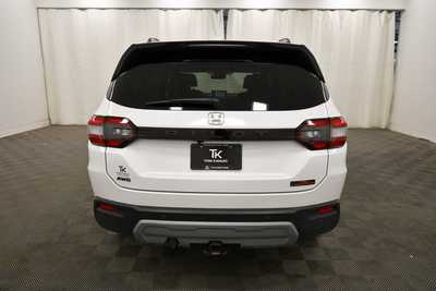 2024 Honda Pilot, $47599. Photo 6
