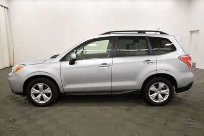 2014 Subaru Forester, $9999. Photo 4