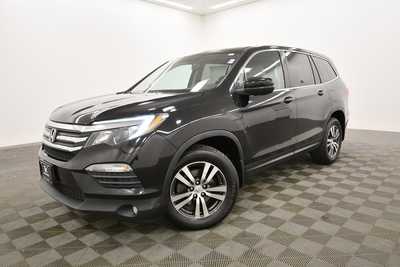 2016 Honda Pilot, $14679. Photo 2