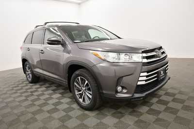 2017 Toyota Highlander, $25999. Photo 10