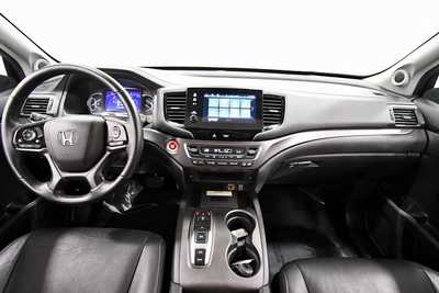 2022 Honda Pilot, $30999. Photo 3